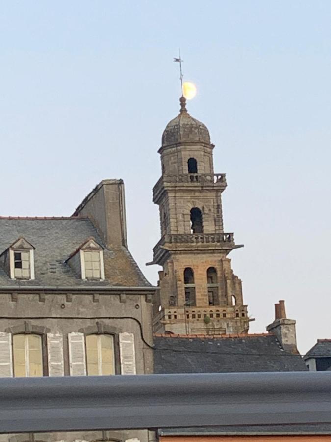 Une Nuit Sur Le Pont 1 兰德尼奥 外观 照片